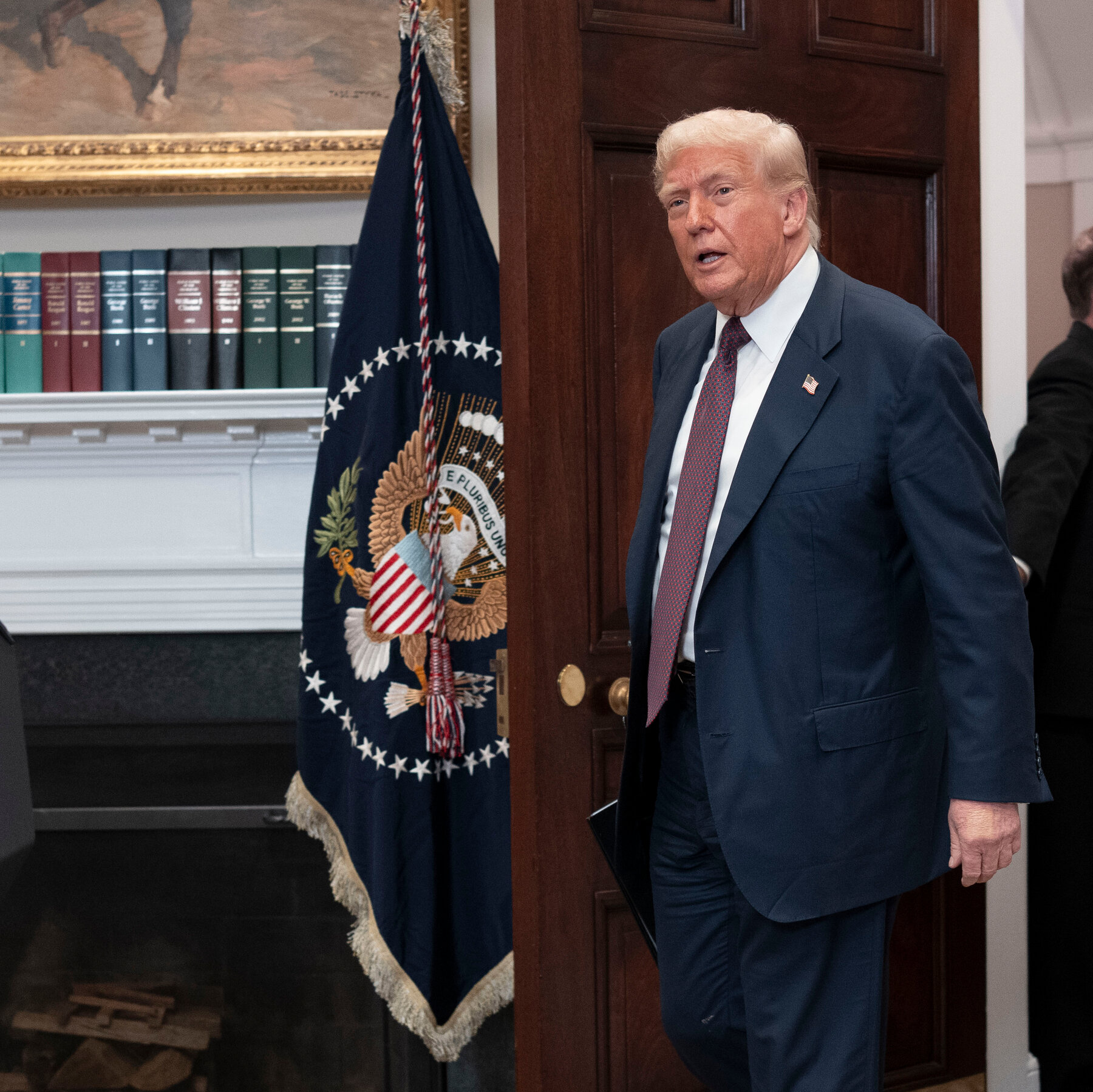 Trump Says He Ordered Nuclear Submarines Repositioned After Threats From Medvedev