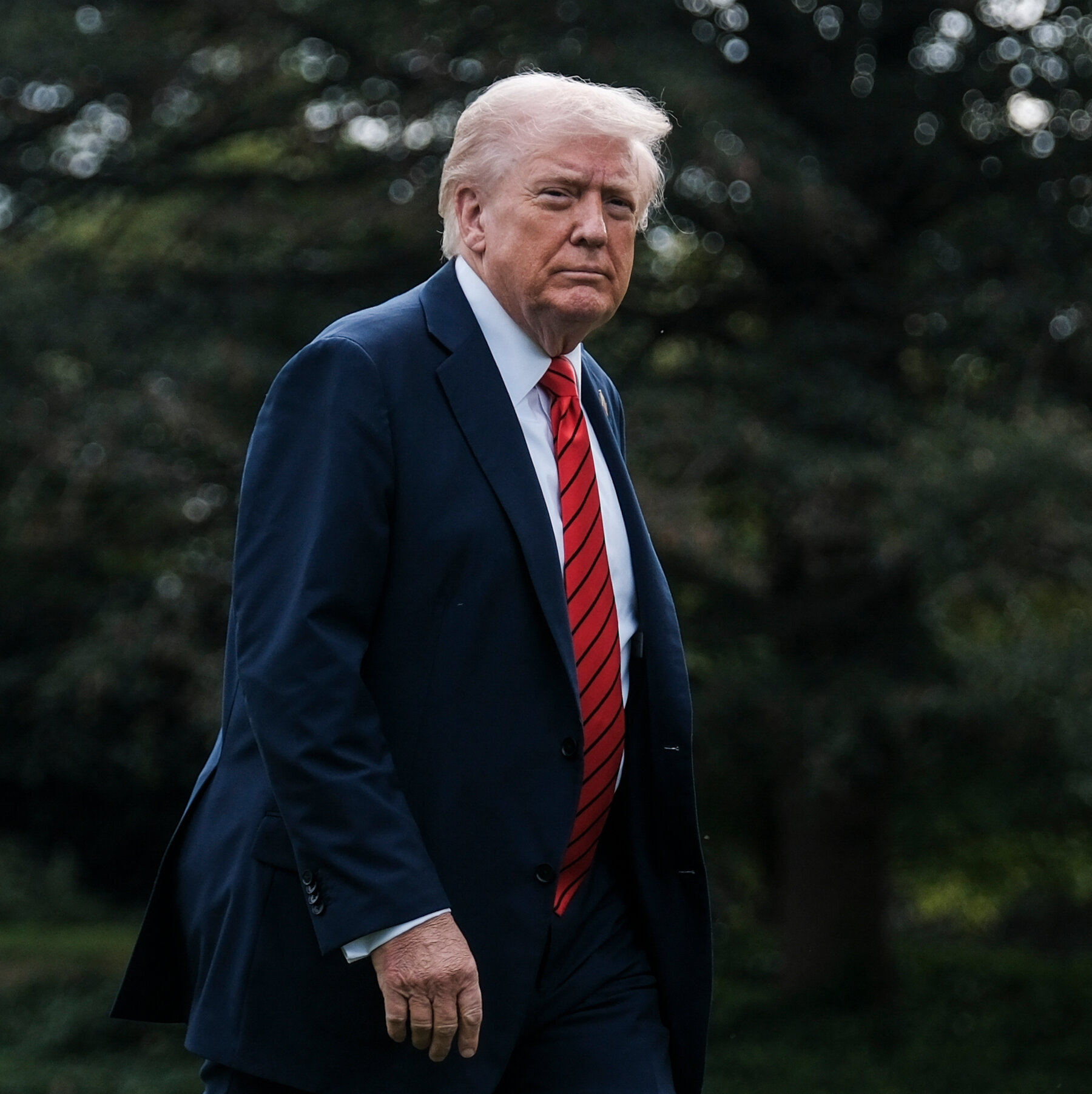 Trump Says He Will Pay Troops Despite Government Shutdown