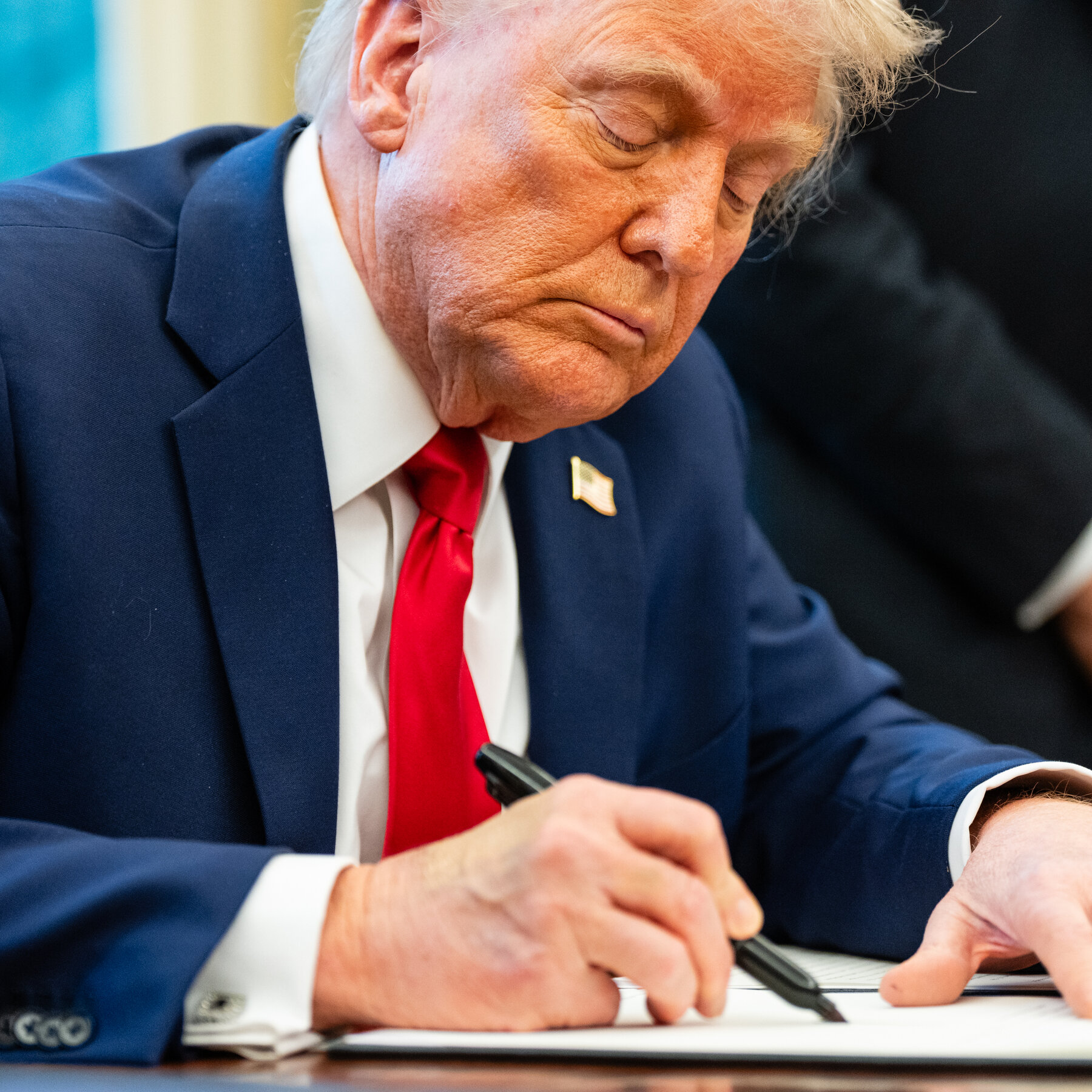Trump Signs Order for Sovereign Wealth Fund and Says It Could Fund TikTok Purchase