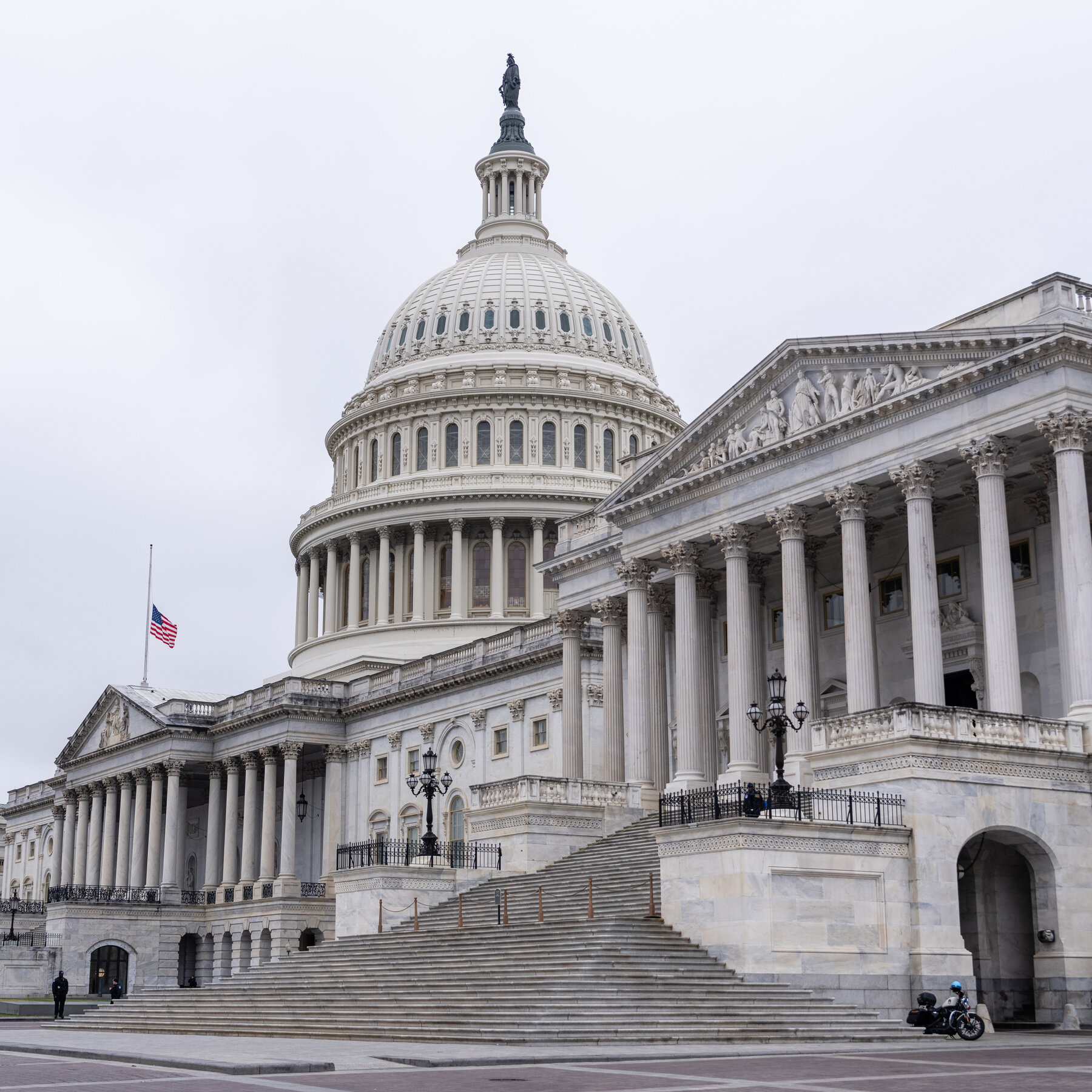 Trump Signs Spending Bill to Fund Government