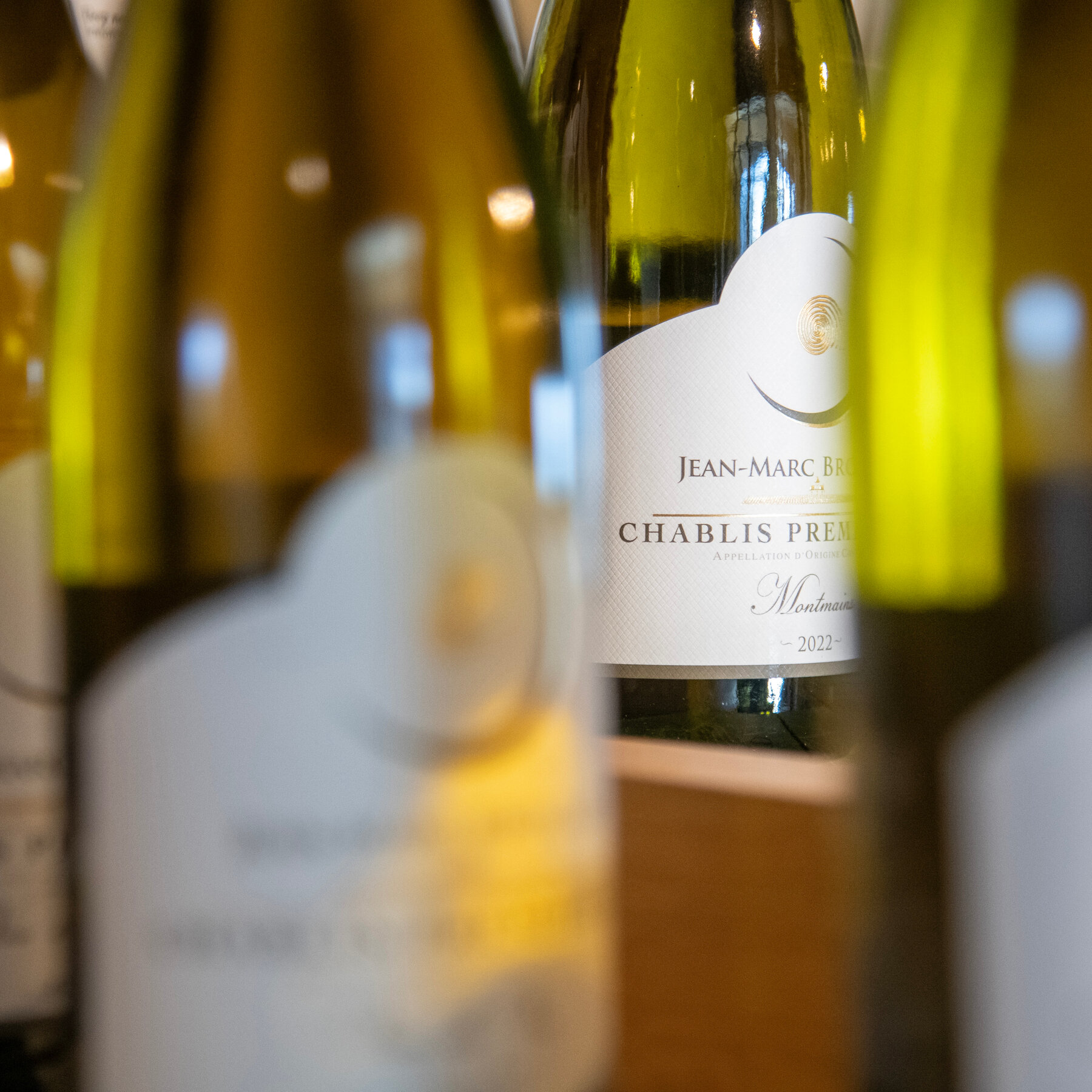 Trump Threatens 200% Tariff on Champagne and Wine From Europe