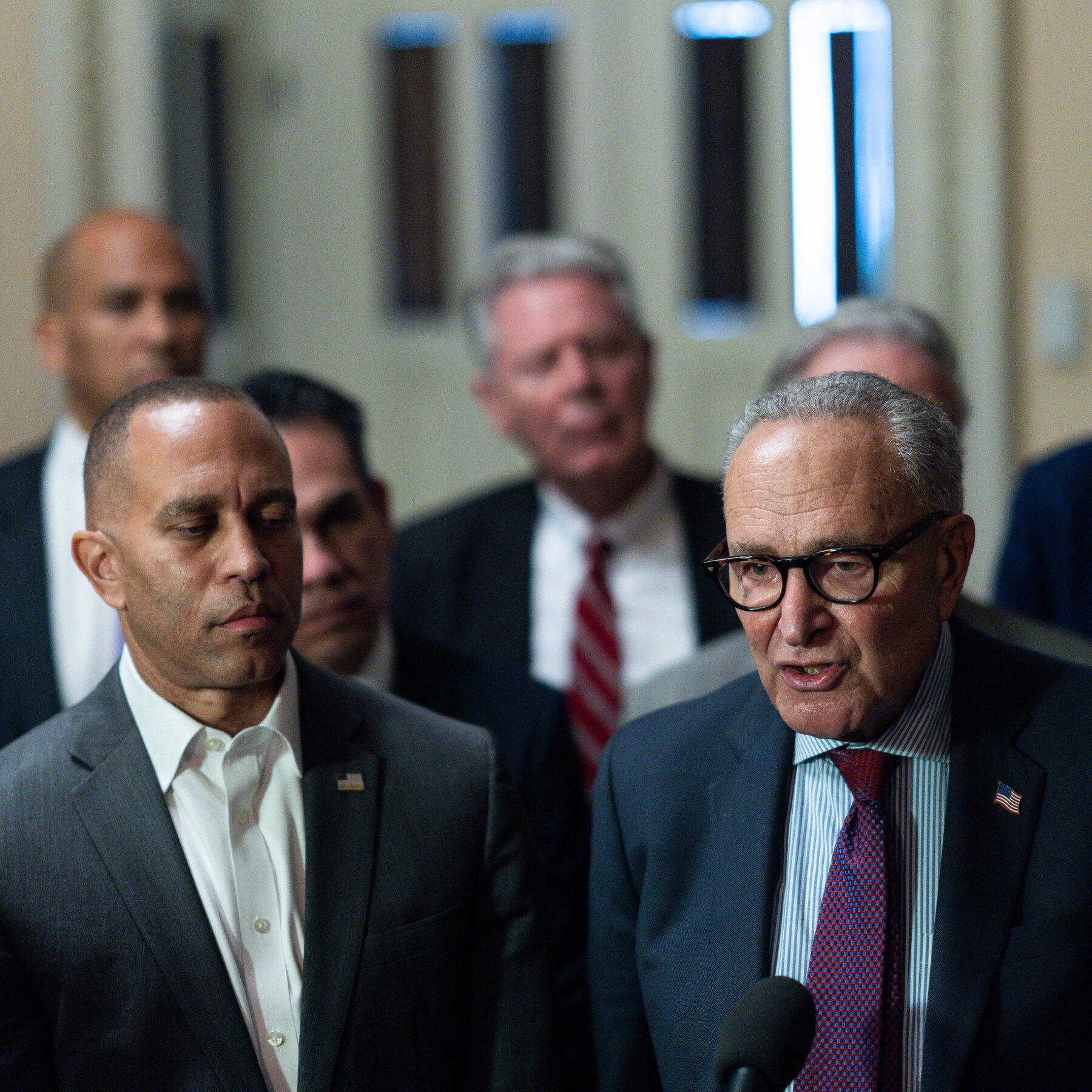 Trump to Meet With Congressional Leaders, Aides Say, as Shutdown Deadline Looms