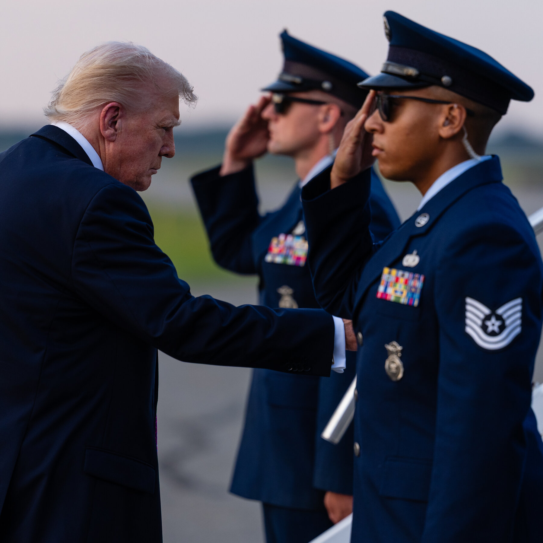 Trump to Use $130 Million Donation to Help Pay Troops