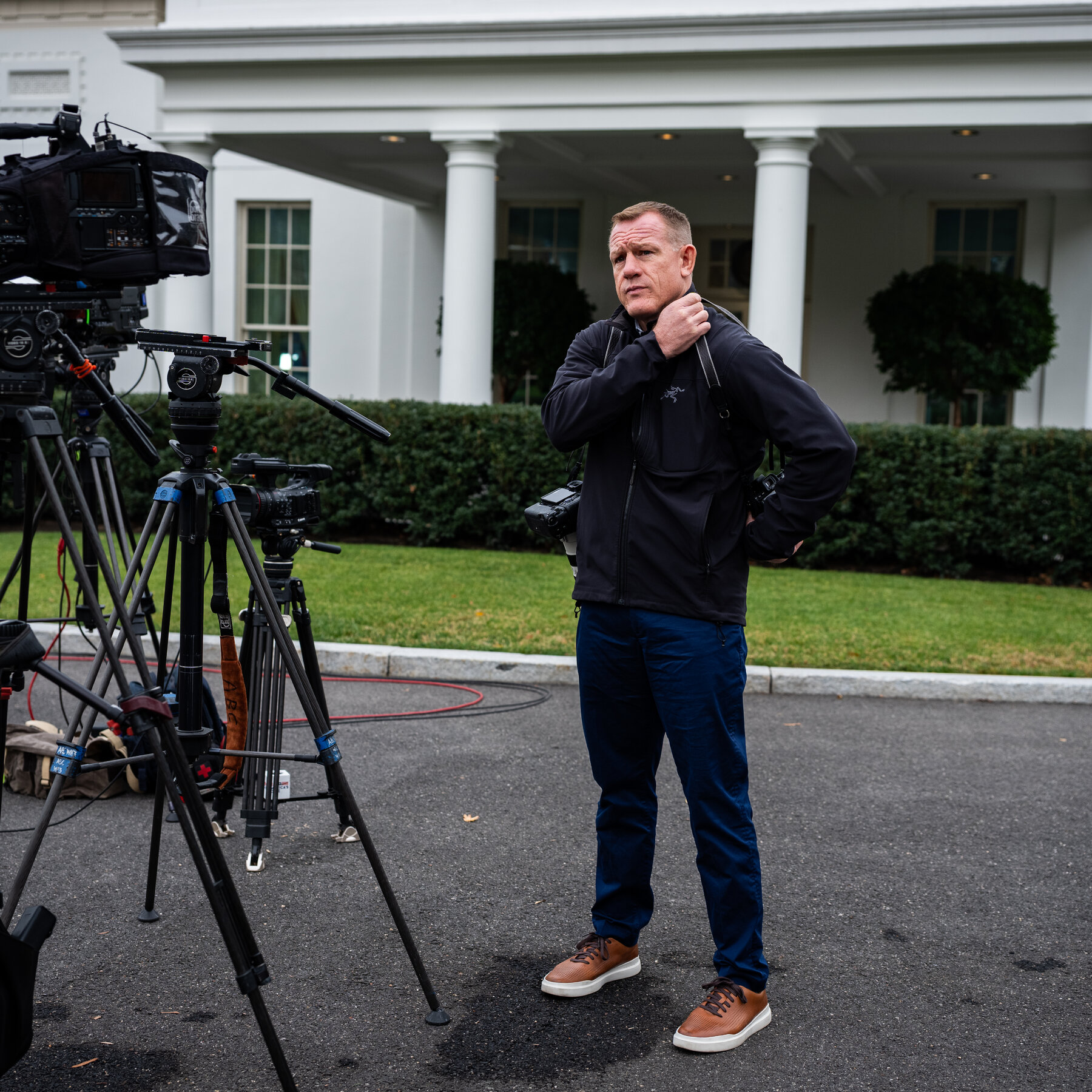 Trump Welcomes A.P.’s Photographers. Its Reporters? Not So Much.