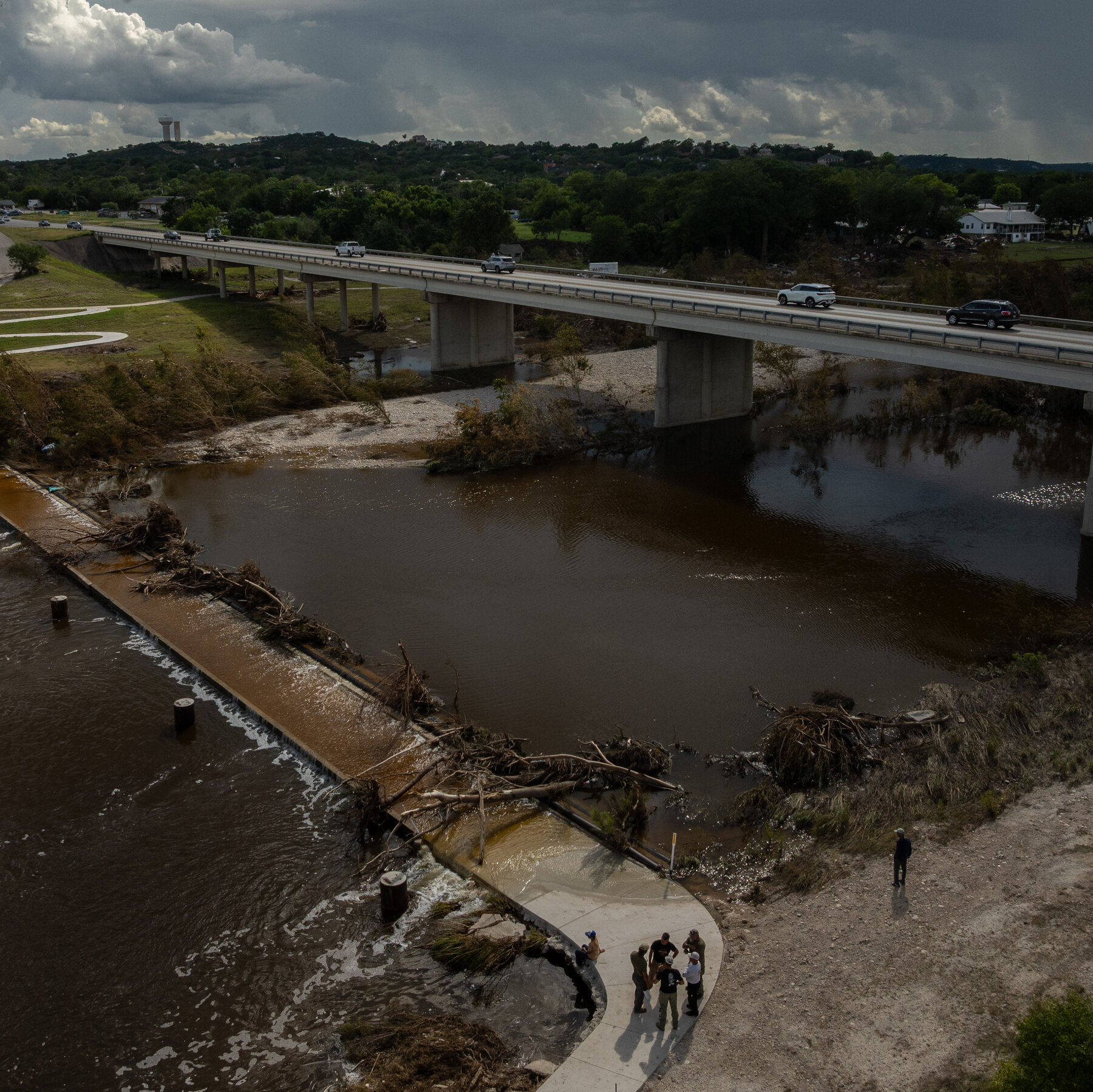 Trumps to Visit Texas Flood Sites, Where Search for Missing and Dead Continues