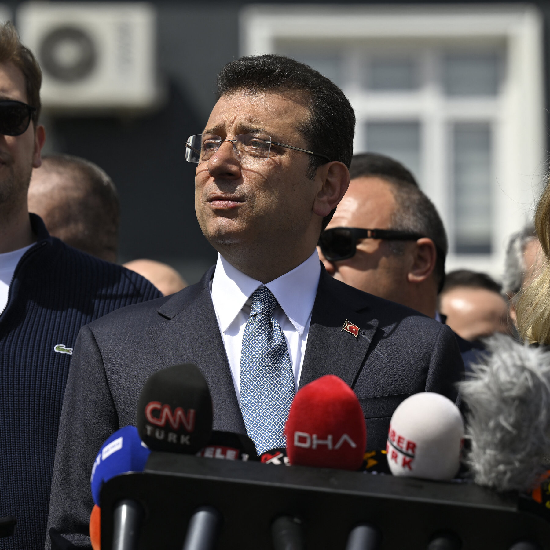 Turkey Jails Istanbul Mayor Who Was Expected to Run for President