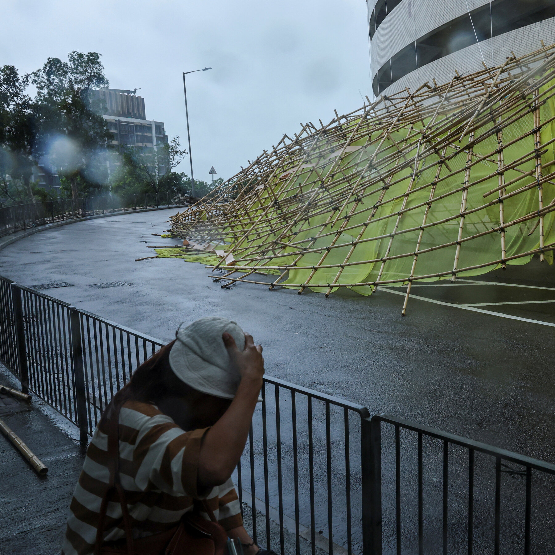 Typhoon Wipha Pounds Hong Kong and Macau With Rain and Wind