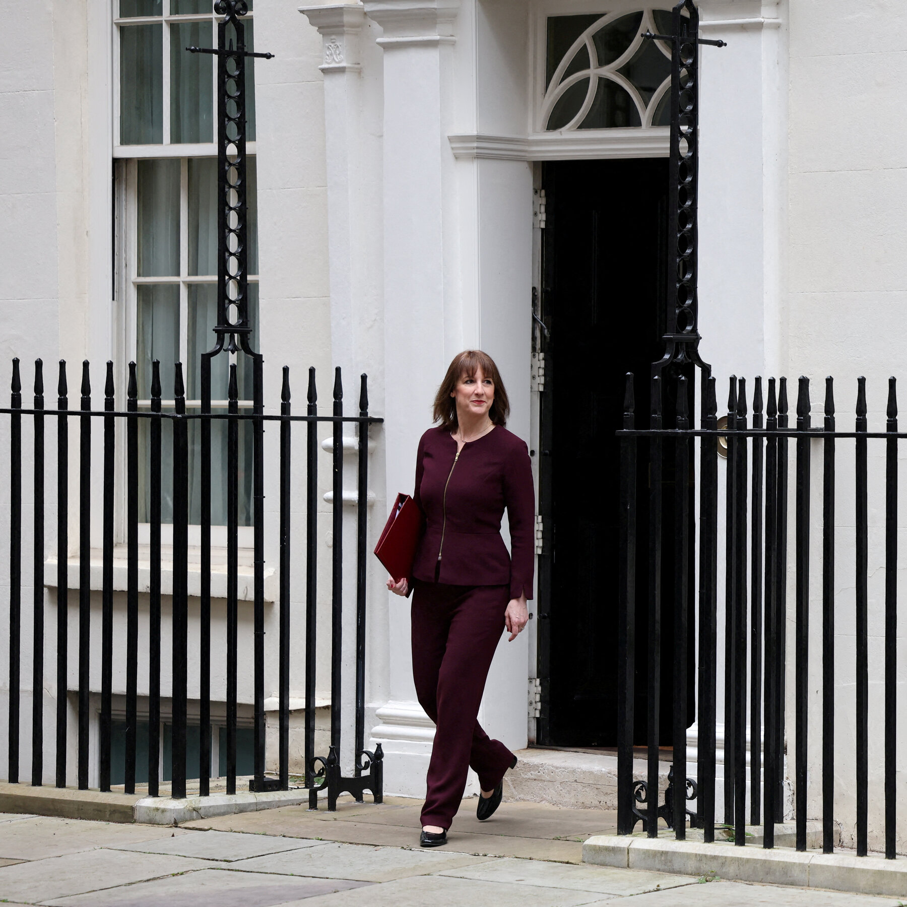 U.K. Boosts Military Spending and Cuts Welfare in ‘Uncertain World’
