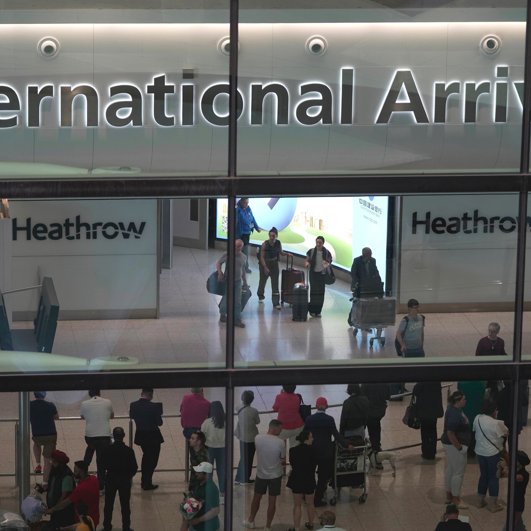 UK Net Migration Almost Halved in 2024, Data Shows
