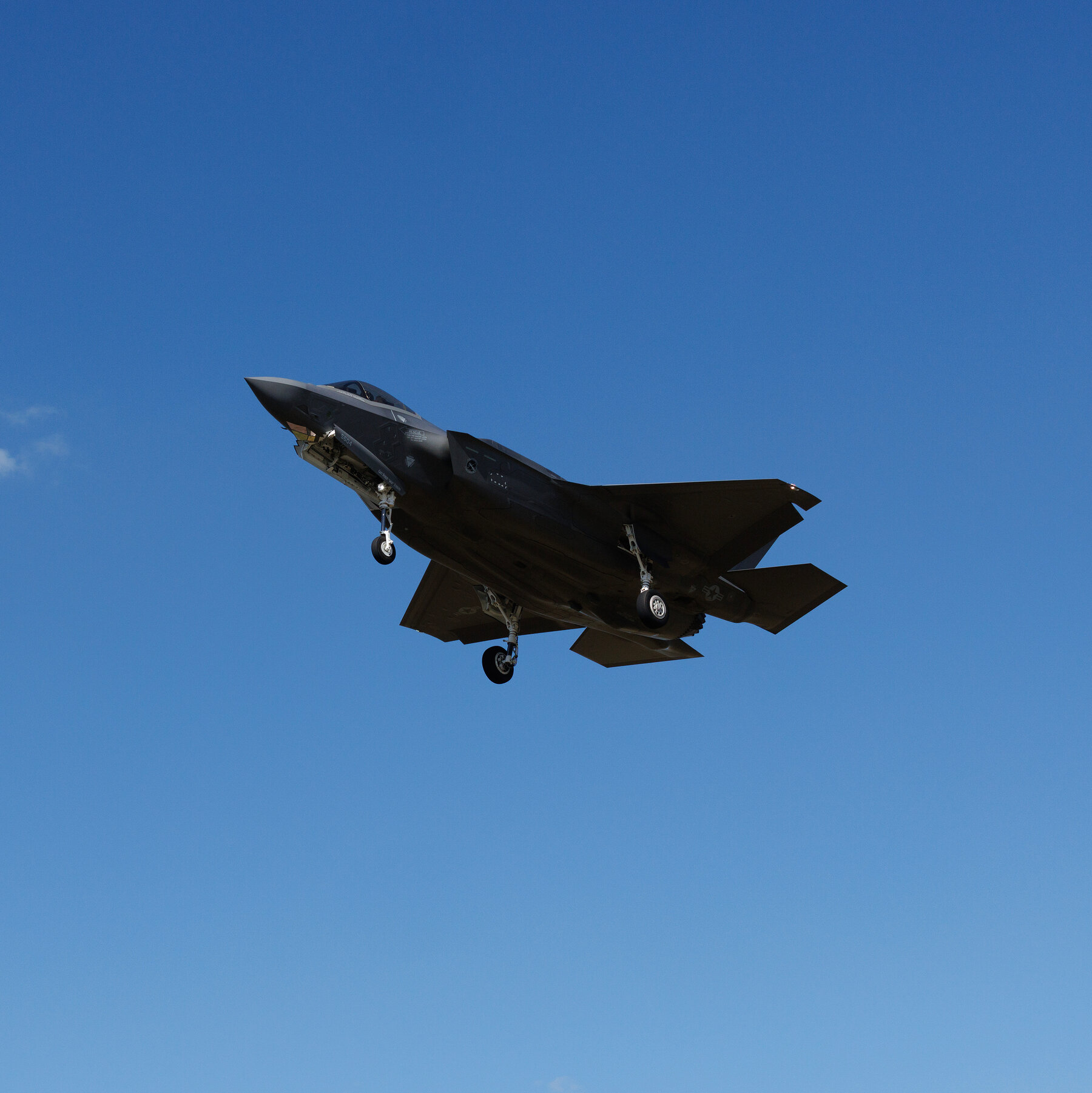 U.K. Says It’s Buying 12 Jets That Can Carry Nuclear Weapons