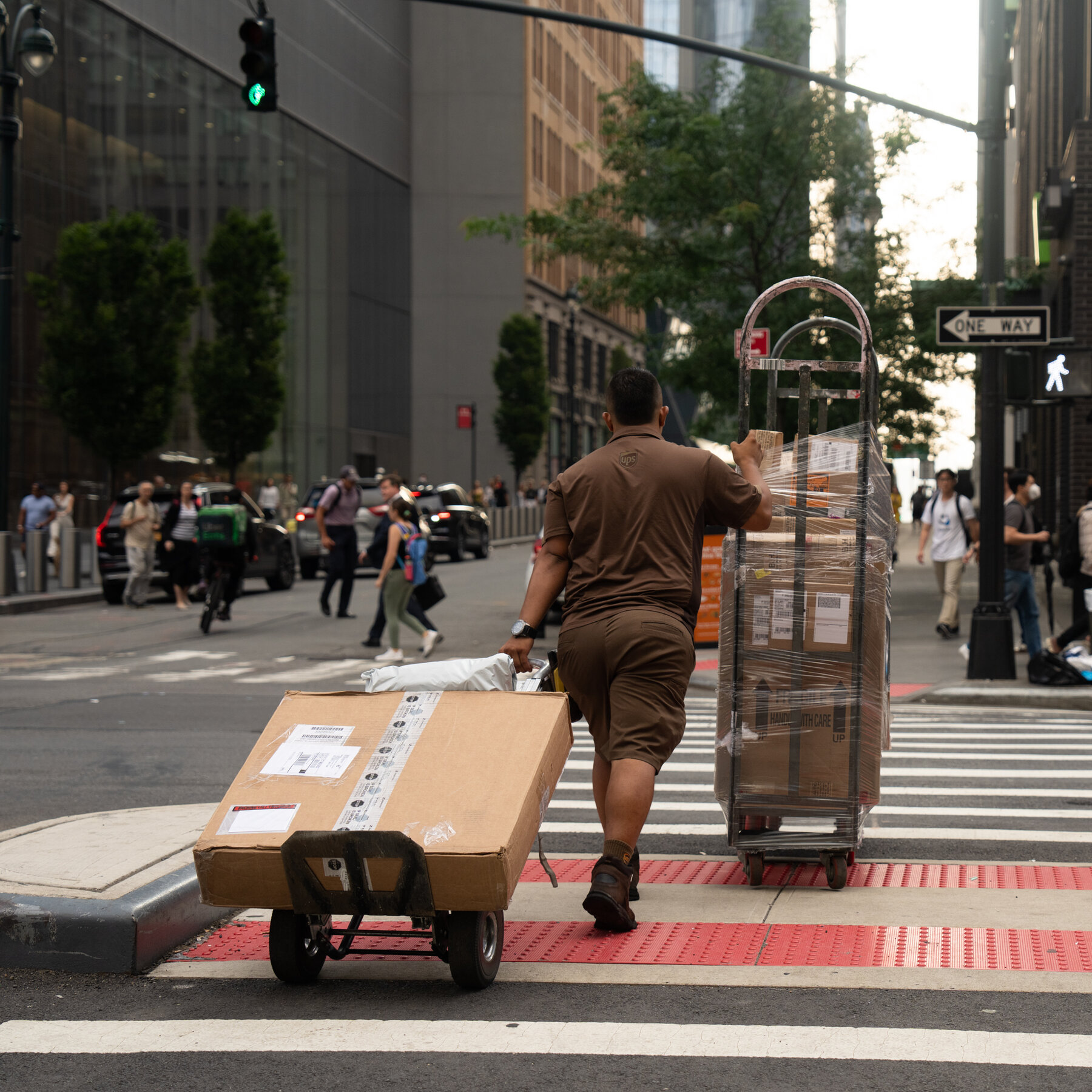 UPS Says It Will Cut 20,000 Jobs in Efficiency Drive