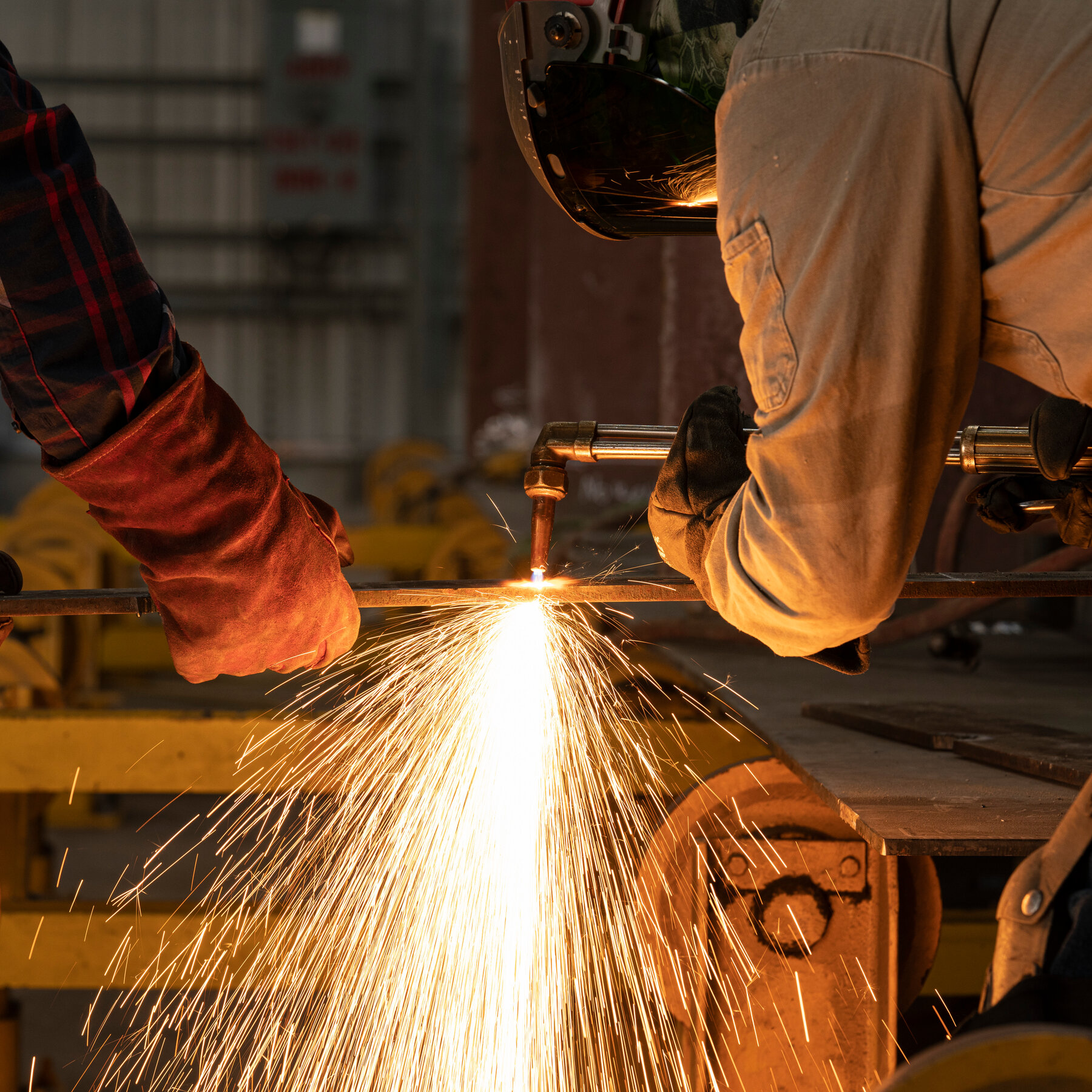 U.S. Adds Fees for Chinese Ships in Effort to Boost Shipbuilding