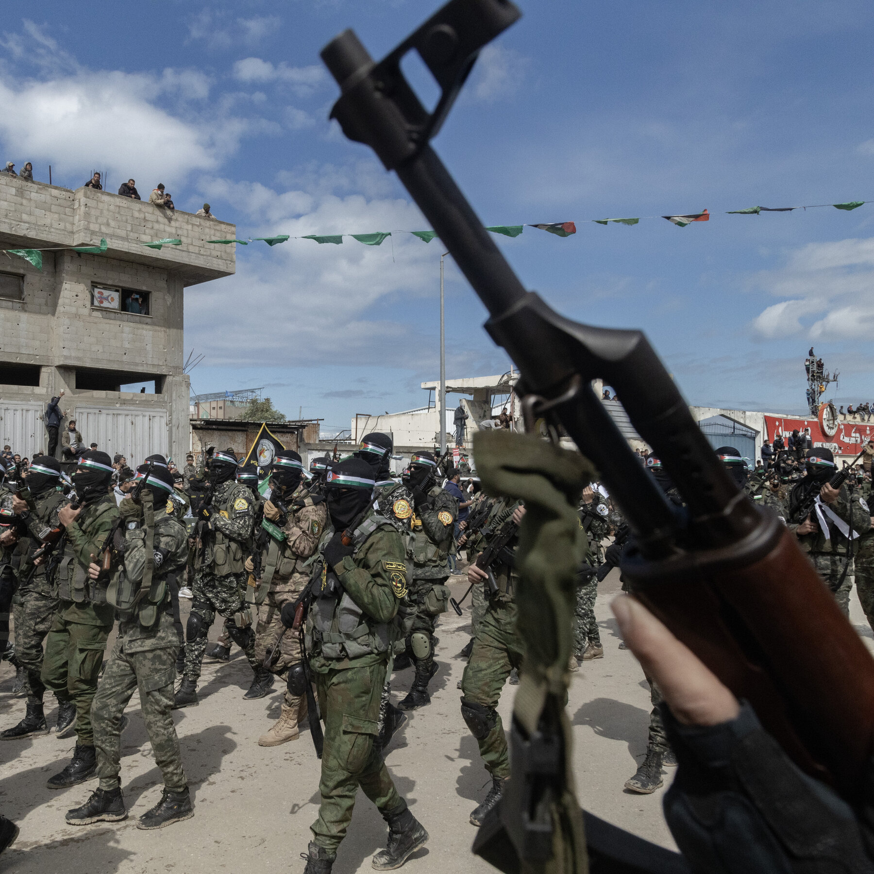 U.S. and Hamas Hold Direct Talks on Hostages in Gaza, Officials Say