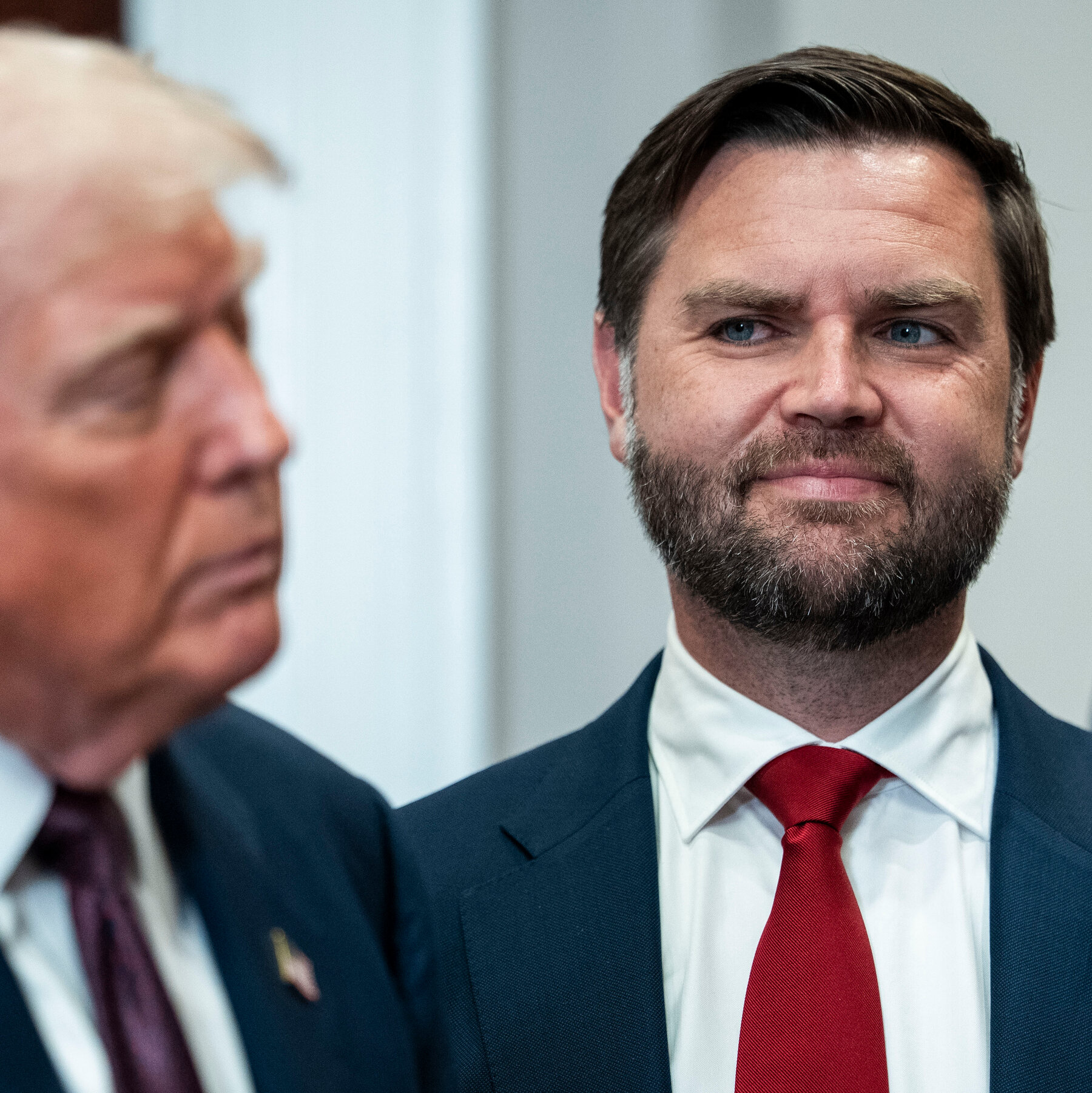 Vance Recounts Telling Zelensky to ‘Behave’ in Trump Meeting