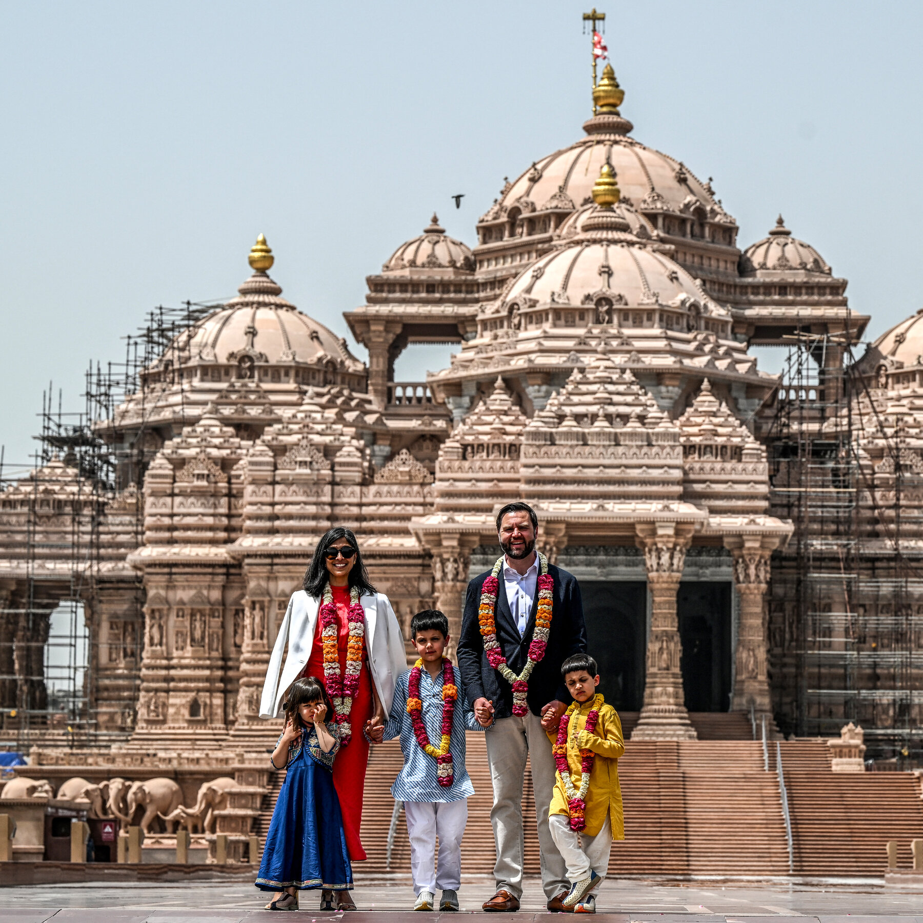 Vance’s Visit to India Sparks Hopes for Trade Deal Amid Trump Tariff Pause