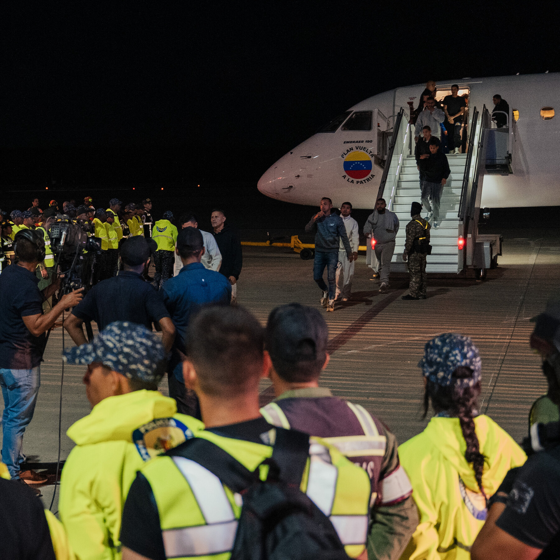 Venezuela Says It Will Resume Accepting U.S. Deportation Flights