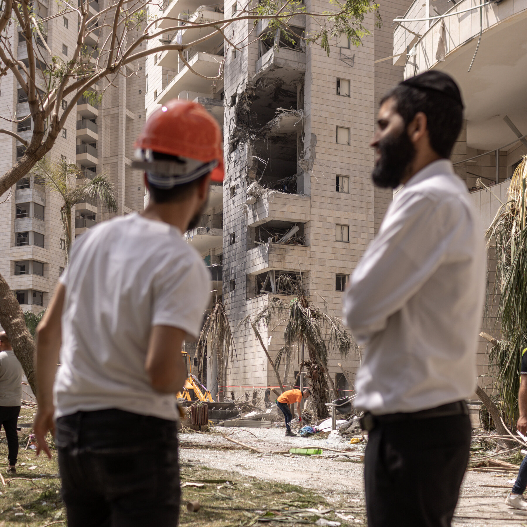 ‘We couldn’t breathe’: An Israeli city wakes up to carnage.