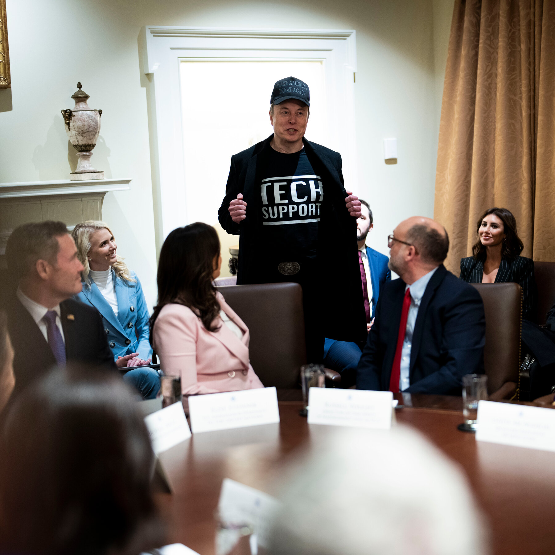 What Elon Musk’s Suit Says About Trump and Power