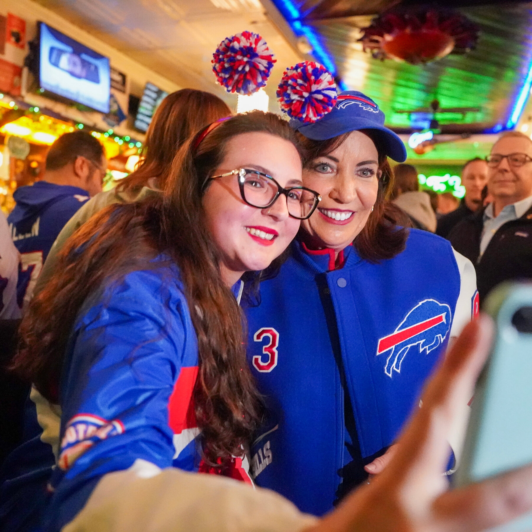 Where Might Gov. Hochul Be Among Friends? At a Buffalo Bills Bar.