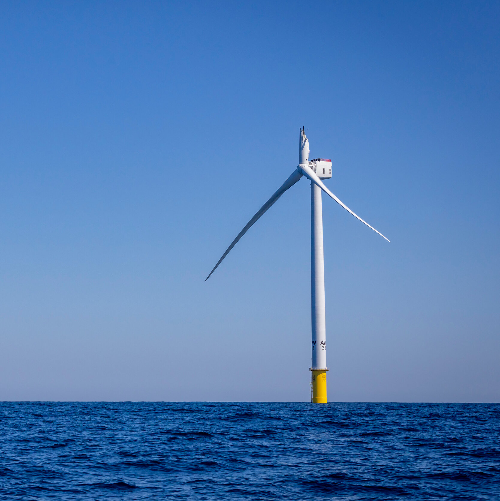 White House Orders Agencies to Escalate Fight Against Offshore Wind