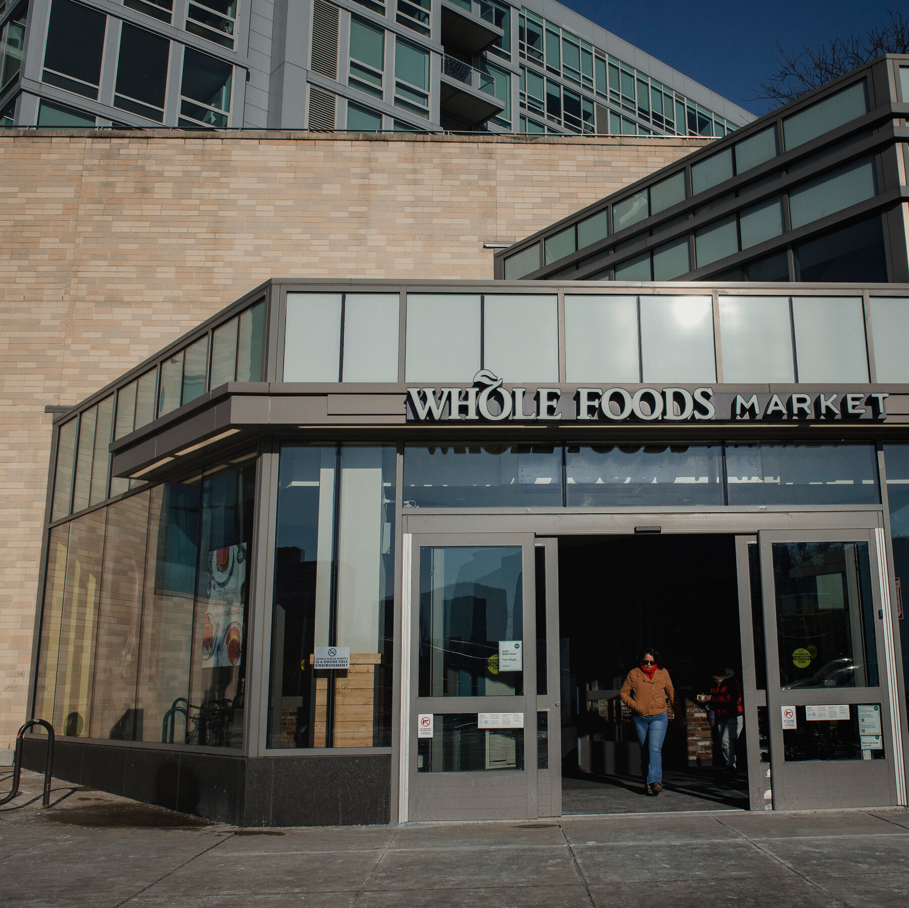 Whole Foods Workers in Philadelphia Vote to Form Chain’s First Union