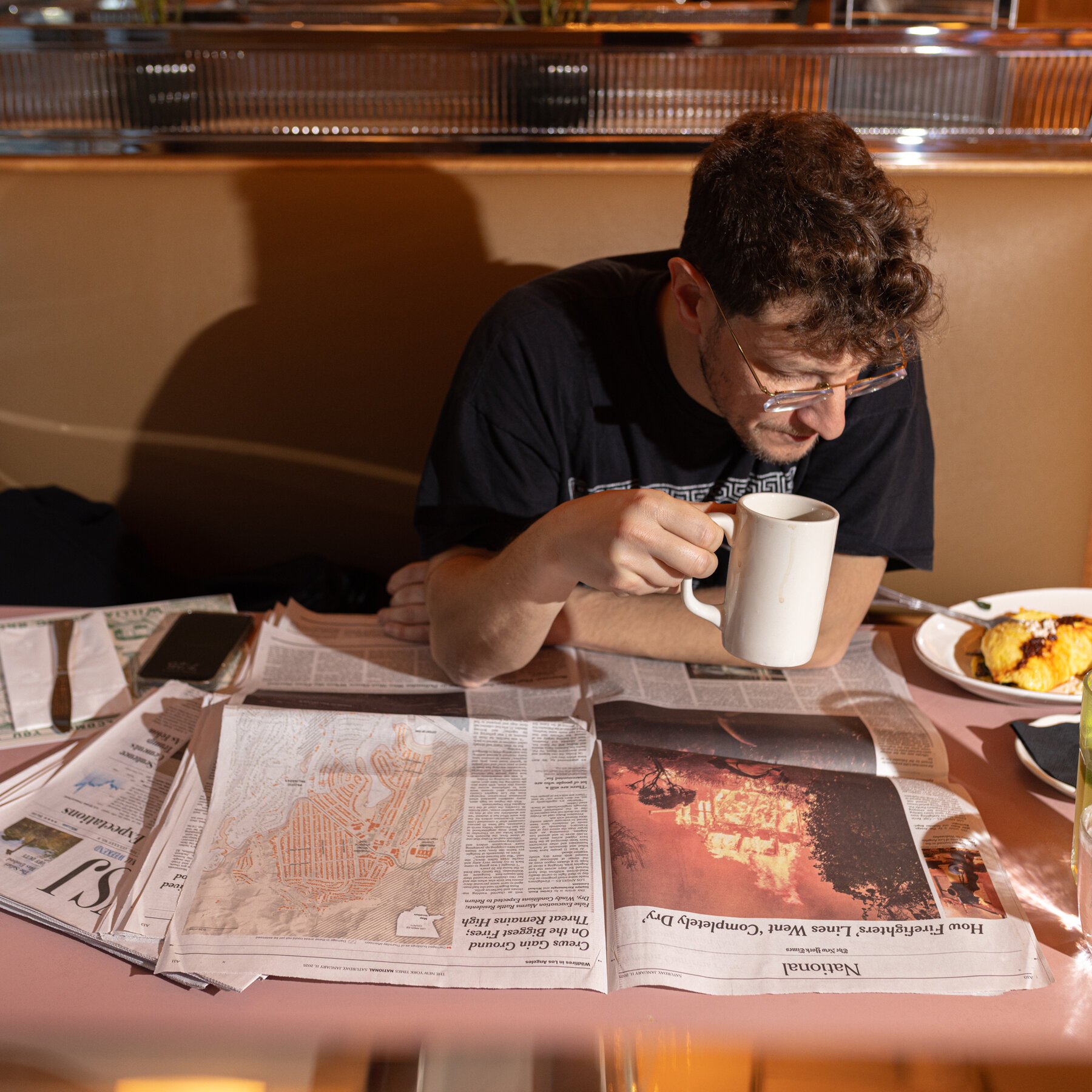 Why Is Dining Alone So Difficult?