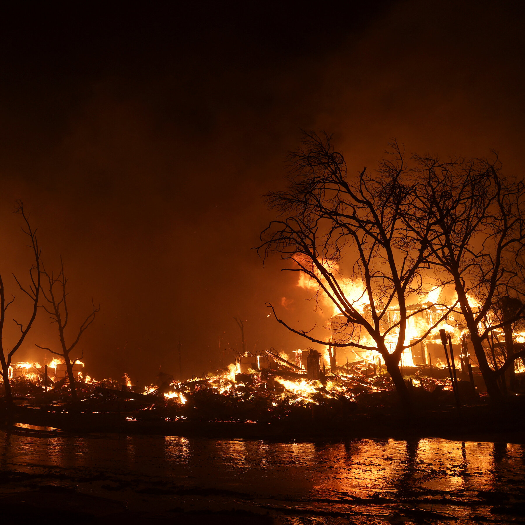 Wildfires and Strong Winds Prompt School Closures Across Los Angeles County