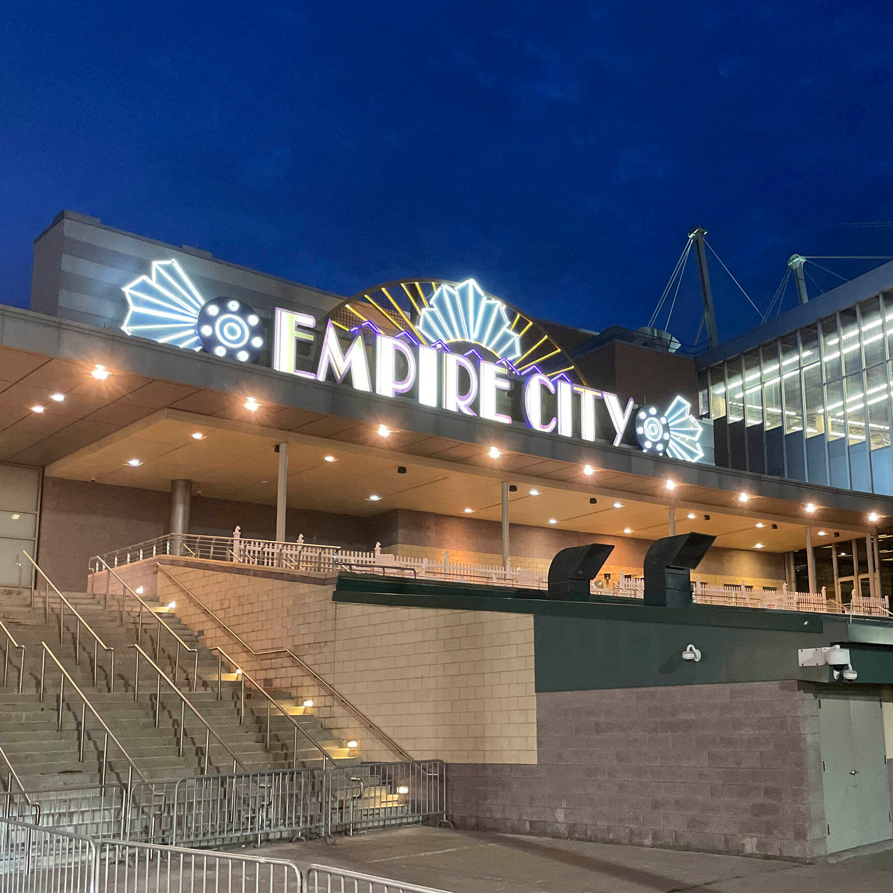 Yonkers Casino Bid Advances in Battle for N.Y. Licenses