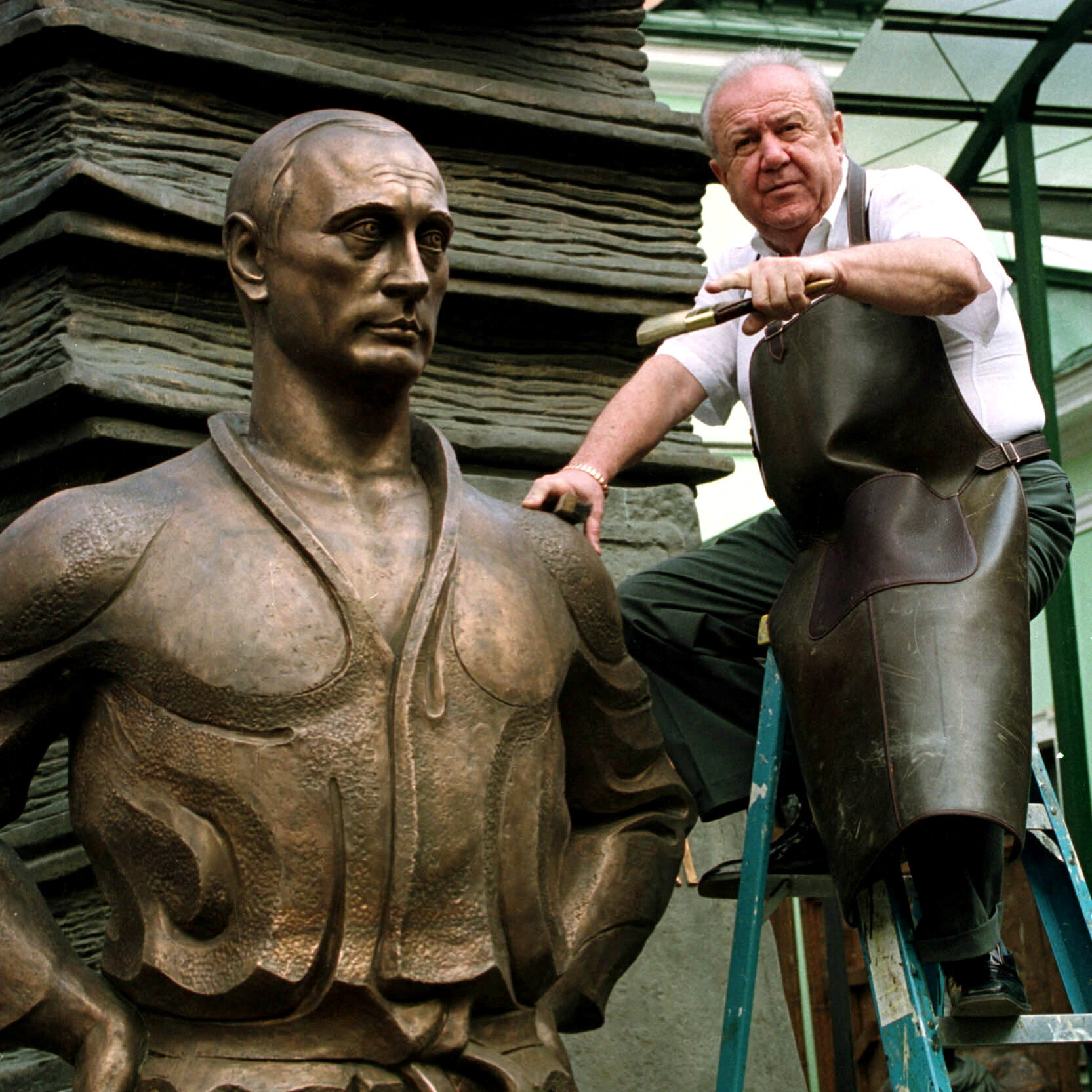 Zurab Tsereteli, Polarizing Russian Sculptor of Colossal Works, Dies at 91